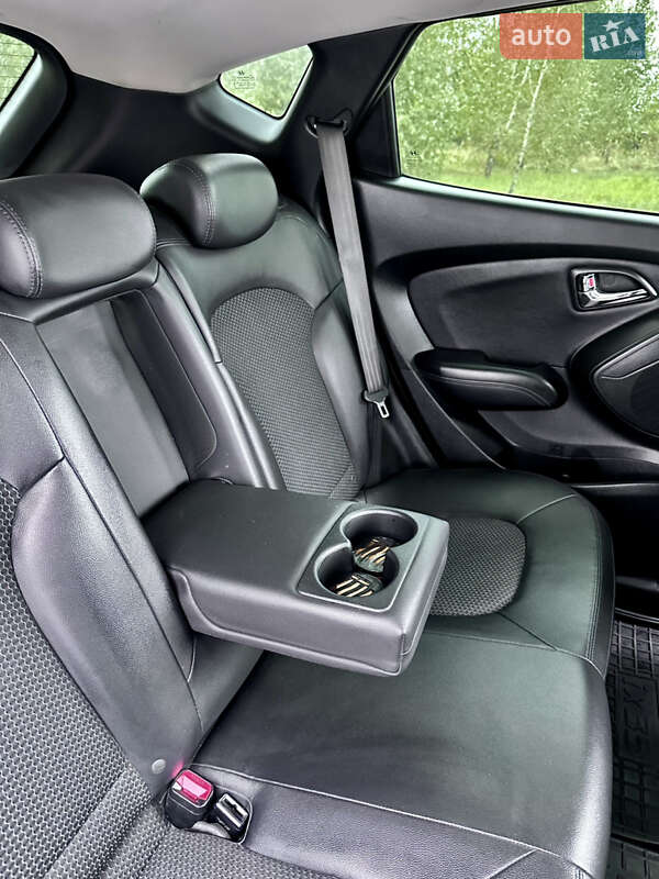 Позашляховик / Кросовер Hyundai ix35 2012 в Софіївській Борщагівці