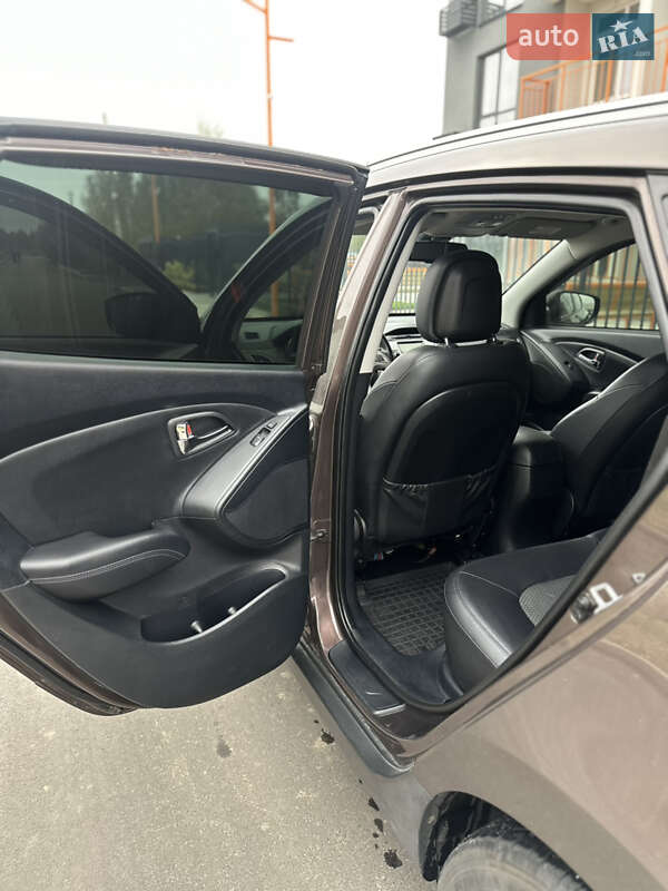 Позашляховик / Кросовер Hyundai ix35 2012 в Софіївській Борщагівці