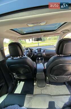 Позашляховик / Кросовер Hyundai ix35 2012 в 