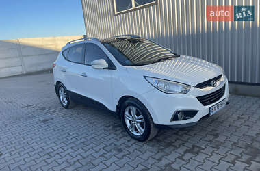 Внедорожник / Кроссовер Hyundai ix35 2011 в Хмельницком