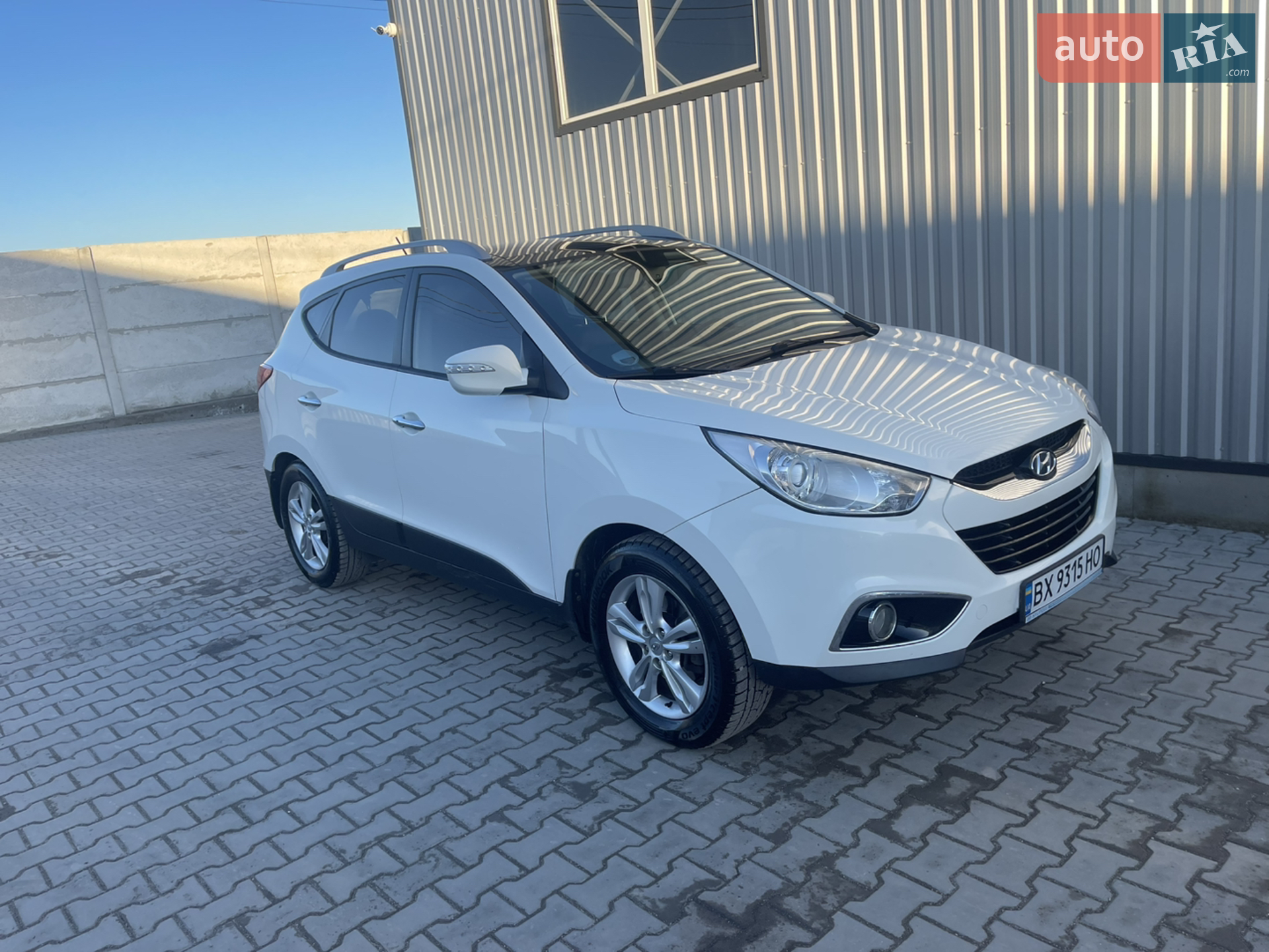 2011 Hyundai ix35 - фото 1