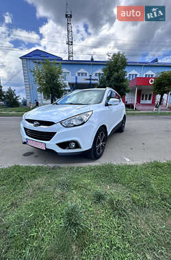 Внедорожник / Кроссовер Hyundai ix35 2010 в Сарнах