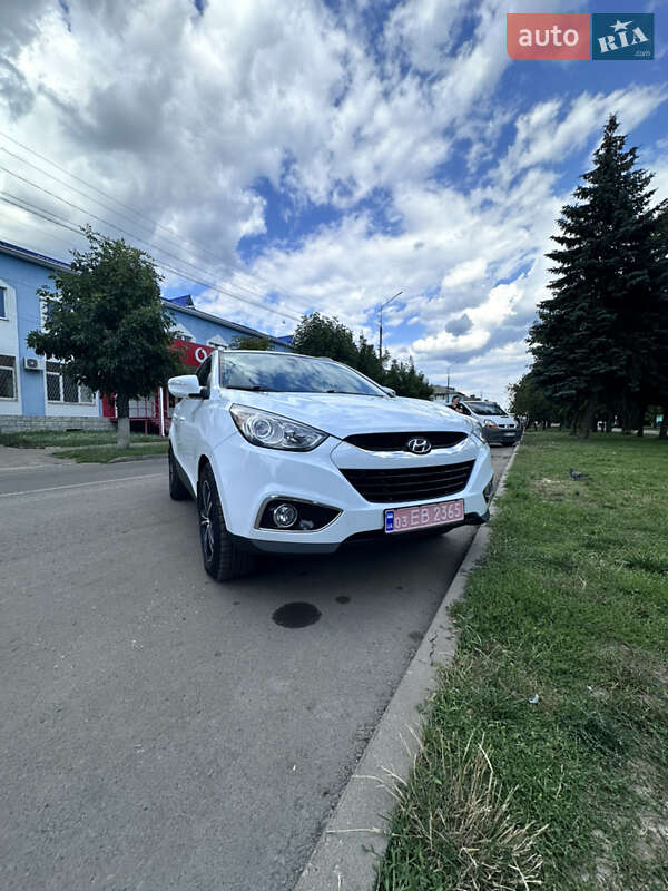 Позашляховик / Кросовер Hyundai ix35 2010 в Рокитному