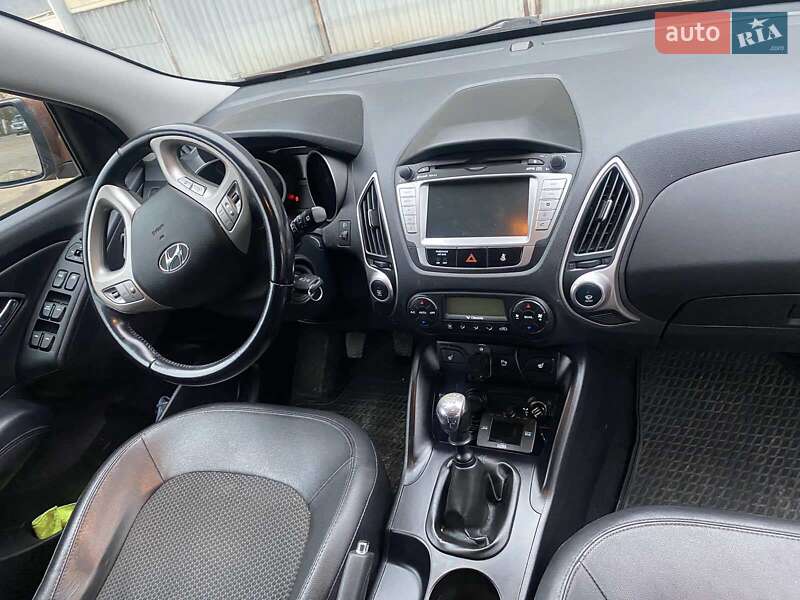 Позашляховик / Кросовер Hyundai ix35 2013 в Тернополі