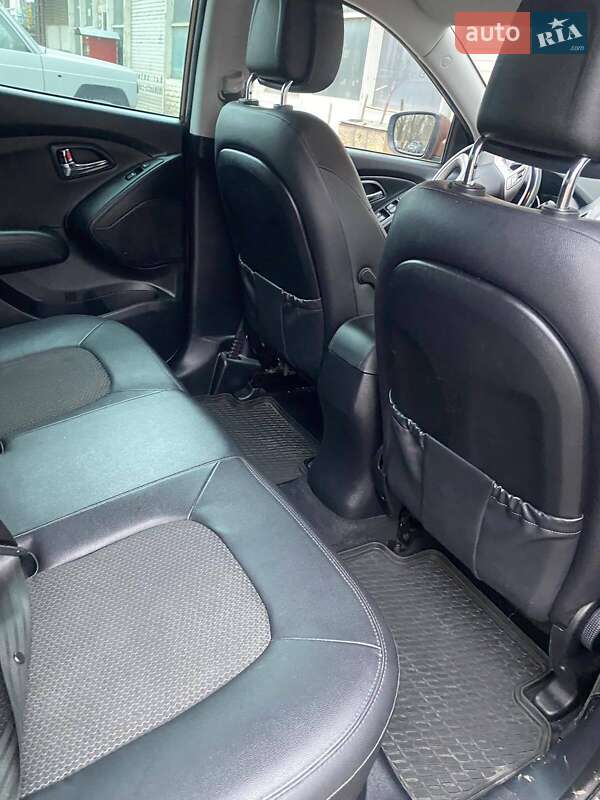 Позашляховик / Кросовер Hyundai ix35 2013 в Тернополі