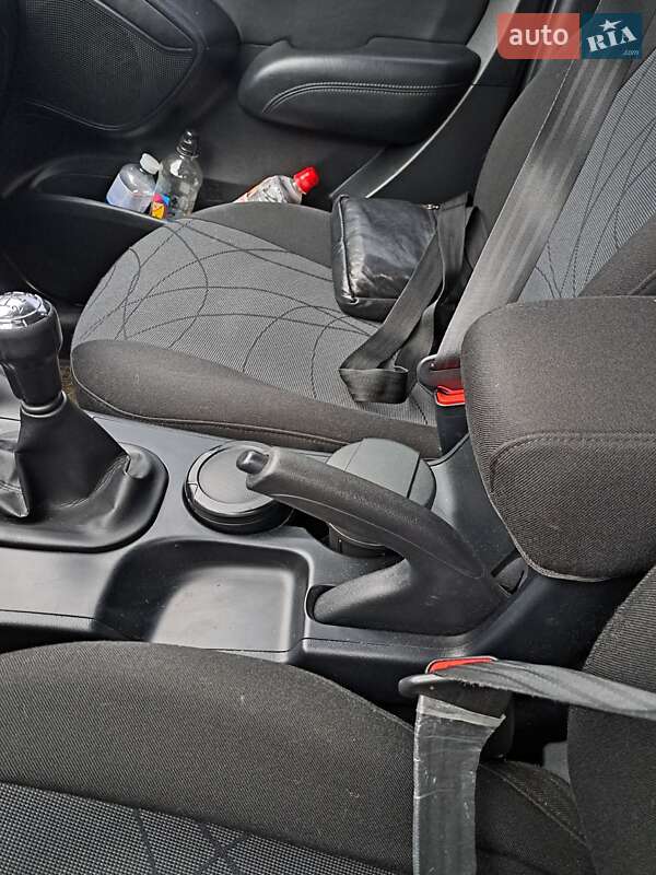 Позашляховик / Кросовер Hyundai ix35 2010 в Дніпрі