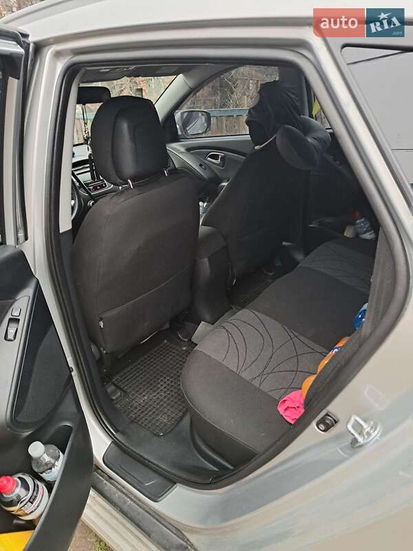 Позашляховик / Кросовер Hyundai ix35 2010 в Дніпрі
