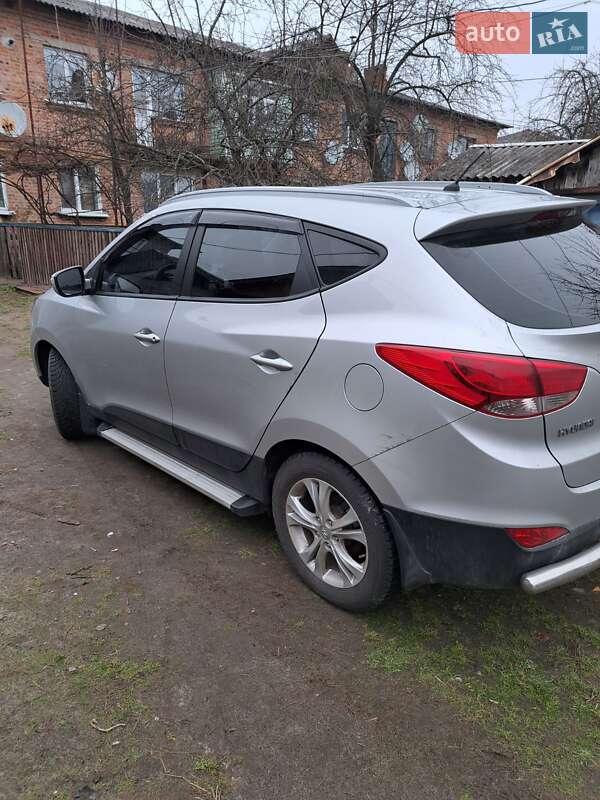 Позашляховик / Кросовер Hyundai ix35 2010 в Дніпрі