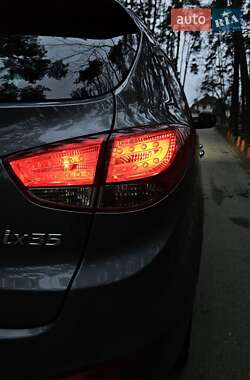 Позашляховик / Кросовер Hyundai ix35 2011 в 
