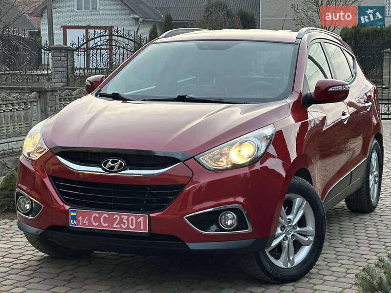 Внедорожник / Кроссовер Hyundai ix35 2010 в Калуше