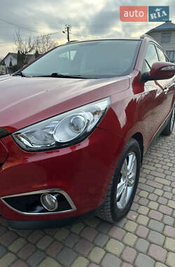 Внедорожник / Кроссовер Hyundai ix35 2010 в Калуше