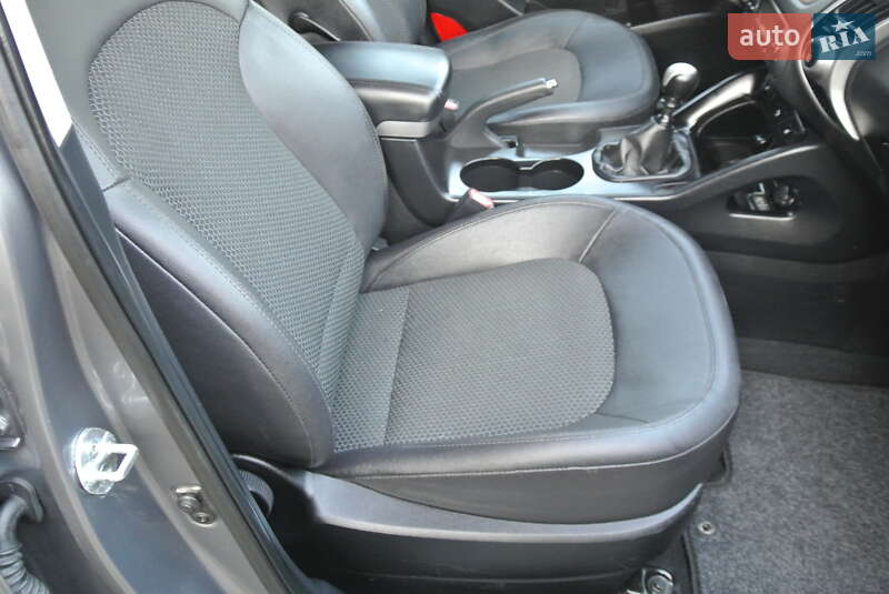 Позашляховик / Кросовер Hyundai ix35 2013 в Луцьку