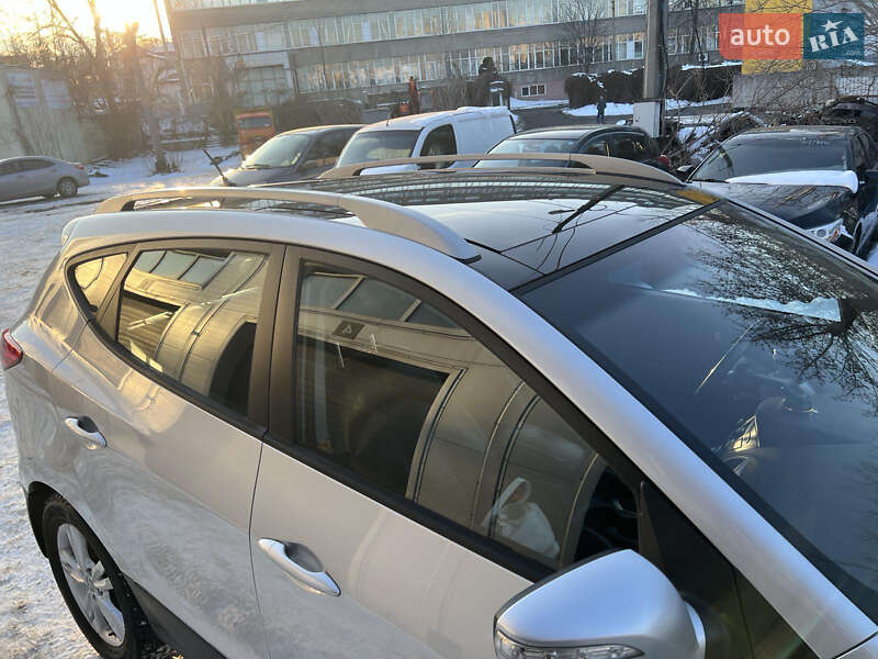 Внедорожник / Кроссовер Hyundai ix35 2010 в Киеве