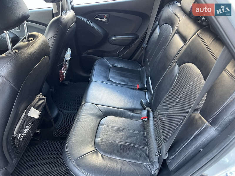 Внедорожник / Кроссовер Hyundai ix35 2010 в Киеве