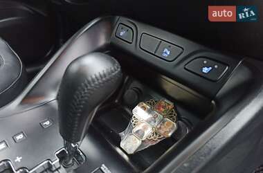 Внедорожник / Кроссовер Hyundai ix35 2013 в 