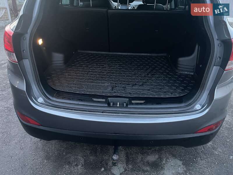 Позашляховик / Кросовер Hyundai ix35 2012 в Тернополі