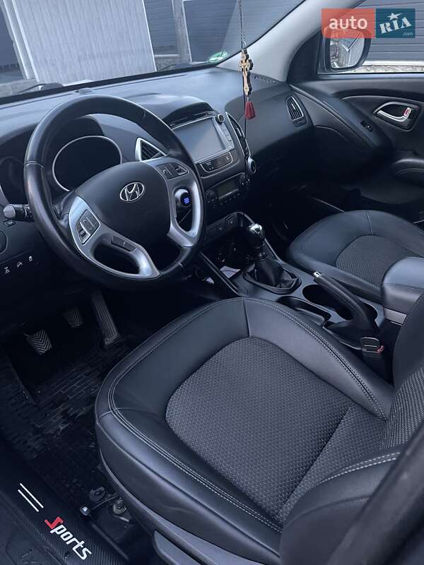 Позашляховик / Кросовер Hyundai ix35 2012 в Тернополі
