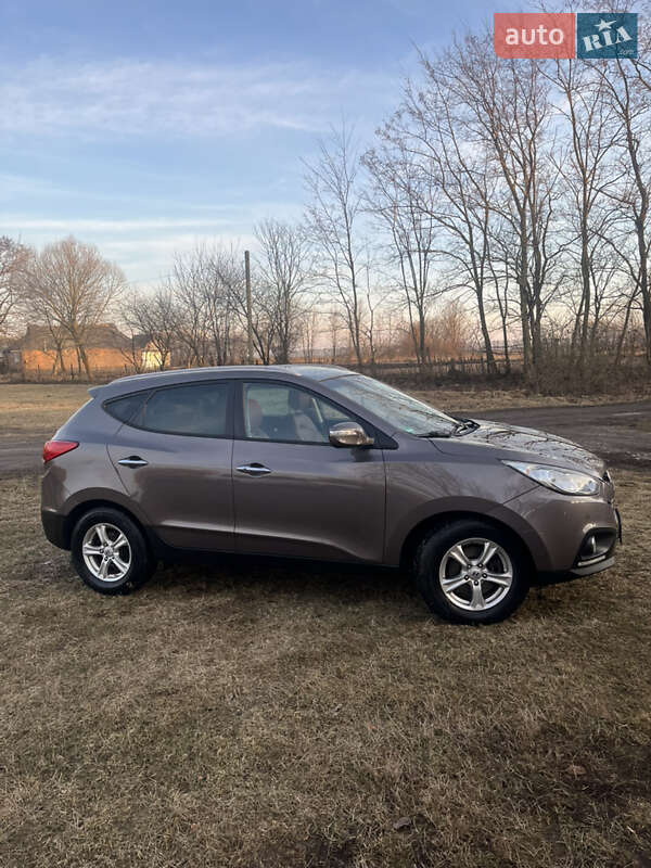 Внедорожник / Кроссовер Hyundai ix35 2011 в Бердичеве фото 4 Внедорожник / Кроссовер Hyundai ix35 2011 в Бердичеве