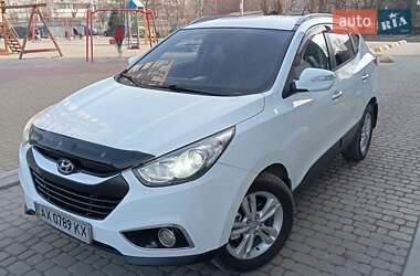 Позашляховик / Кросовер Hyundai ix35 2011 в Харкові