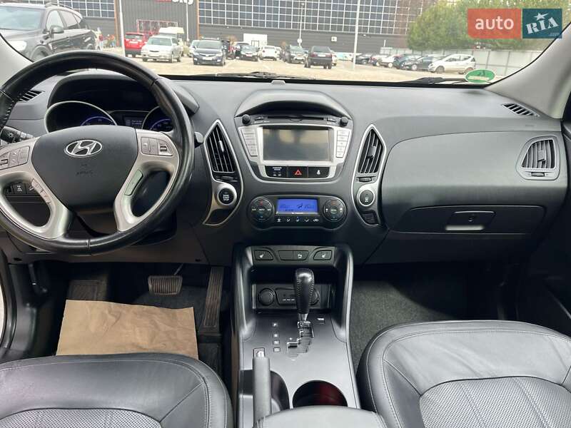 Внедорожник / Кроссовер Hyundai ix35 2011 в Луцке