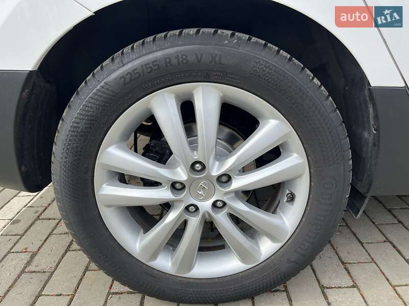 Внедорожник / Кроссовер Hyundai ix35 2011 в Луцке