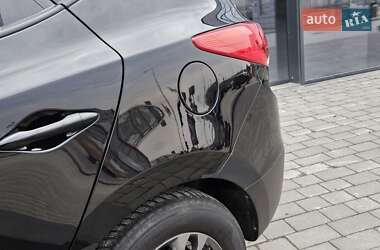 Внедорожник / Кроссовер Hyundai ix35 2014 в 