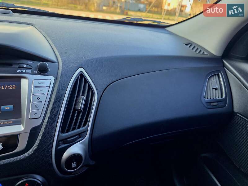 Внедорожник / Кроссовер Hyundai ix35 2010 в Самборе фото 29 Внедорожник / Кроссовер Hyundai ix35 2010 в Самборе