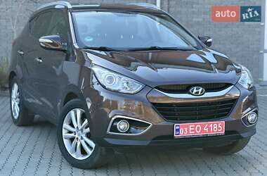 Позашляховик / Кросовер Hyundai ix35 2012 в 