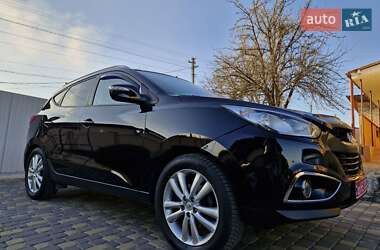 Внедорожник / Кроссовер Hyundai ix35 2012 в 