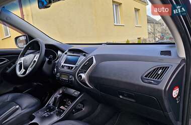 Внедорожник / Кроссовер Hyundai ix35 2012 в 