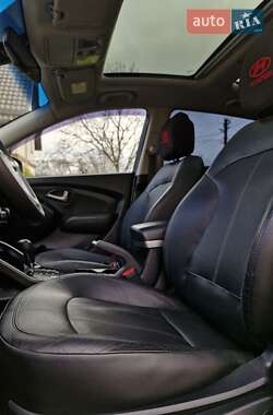 Внедорожник / Кроссовер Hyundai ix35 2012 в 