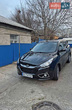 Внедорожник / Кроссовер Hyundai ix35 2010 в 