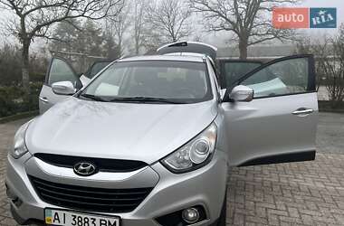 Позашляховик / Кросовер Hyundai ix35 2010 в 