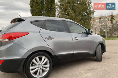 Внедорожник / Кроссовер Hyundai ix35 2013 в 