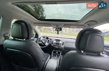 Внедорожник / Кроссовер Hyundai ix35 2013 в 