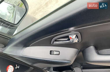 Внедорожник / Кроссовер Hyundai ix35 2013 в 