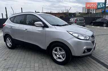 Внедорожник / Кроссовер Hyundai ix35 2011 в 