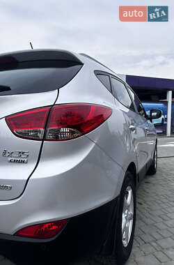 Внедорожник / Кроссовер Hyundai ix35 2011 в 