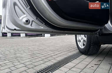 Внедорожник / Кроссовер Hyundai ix35 2011 в 