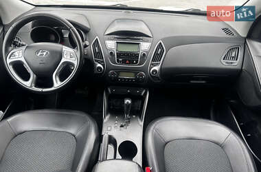 Внедорожник / Кроссовер Hyundai ix35 2011 в 