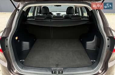 Внедорожник / Кроссовер Hyundai ix35 2014 в 