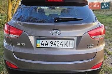 Внедорожник / Кроссовер Hyundai ix35 2013 в 