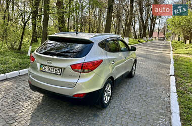 Внедорожник / Кроссовер Hyundai ix35 2010 в 