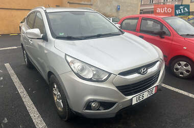 Позашляховик / Кросовер Hyundai ix35 2011 в 