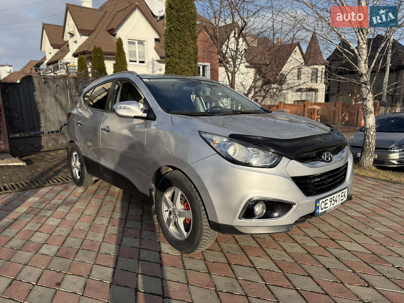Внедорожник / Кроссовер Hyundai ix35 2012 в Черновцах