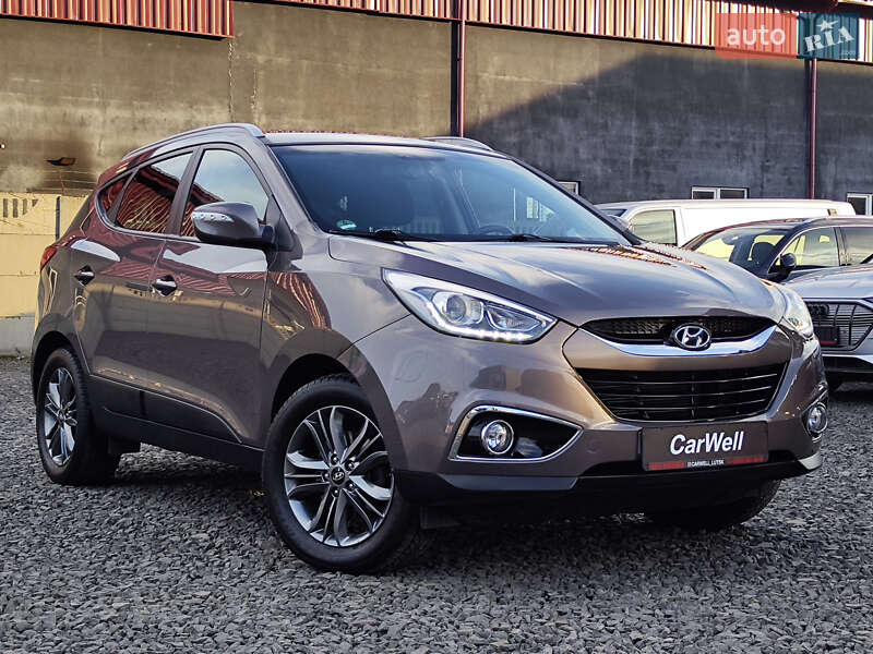 Позашляховик / Кросовер Hyundai ix35 2014 в 