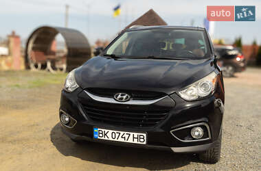 Внедорожник / Кроссовер Hyundai ix35 2013 в 