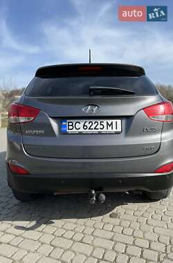 Внедорожник / Кроссовер Hyundai ix35 2011 в 