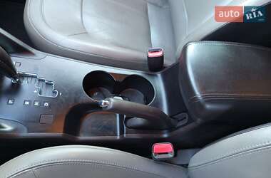 Внедорожник / Кроссовер Hyundai ix35 2010 в 