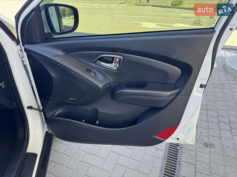 Позашляховик / Кросовер Hyundai ix35 2013 в Дніпрі